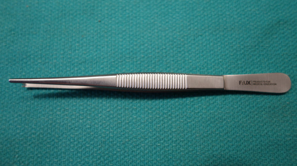 Tissue Forceps 5 1/2 "