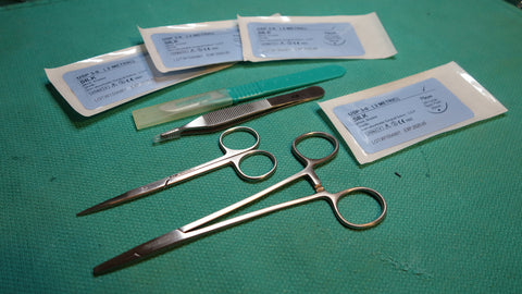 5 PCS Medical Student Suturing Kit